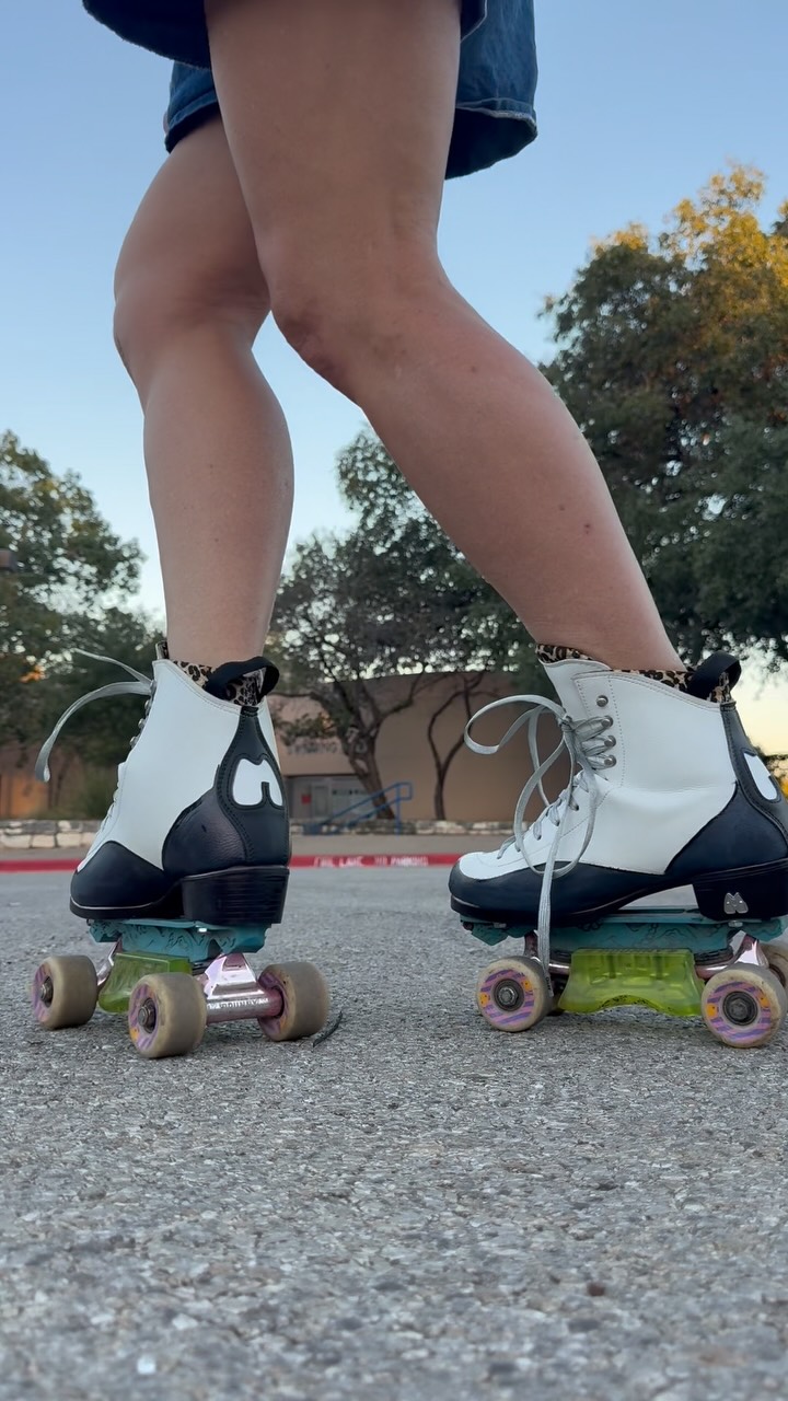 Before moxirollerskates I used to paint my riedellroller skates. Now that we have made -what seems like- every color in